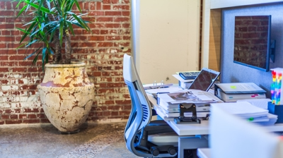 work-desk-img
